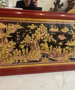 Tranh đồng vinh quy bái tổ nền đen mạ vàng